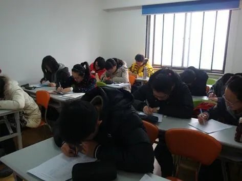 我高三去补习学校好吗