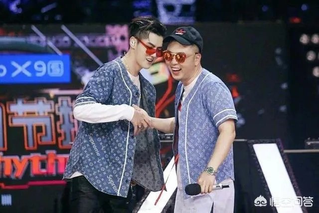 杜海涛偶遇郭敬明,如何评价两人的穿衣审美?
