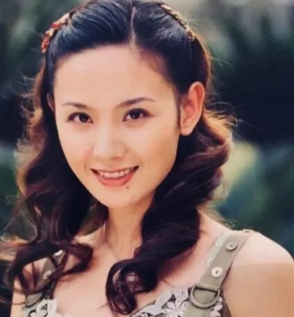 程莉莎热舞见老公来了赶紧穿衣服，他们夫妻关系怎么样？