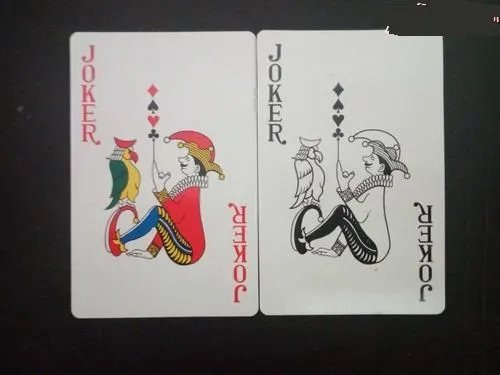 扑克牌是根据历法原理制成的，其中大小王分别代表？