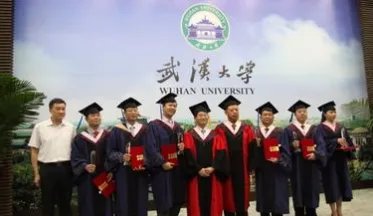 武大全场合唱夜空中最亮的星,有没有戳中你的泪点?