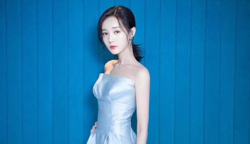 于正为什么捧李一桐 深扒李一桐后面的大佬 李一桐真正的老公是谁