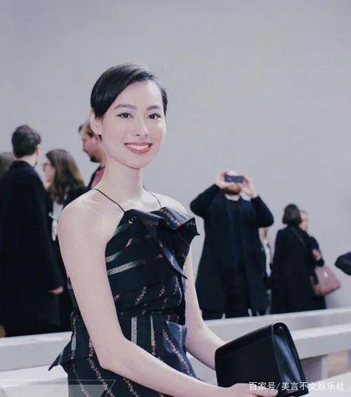 王俪桥是李嘉诚唯一的儿媳,梁洛施连生3子为何没能嫁入豪门?