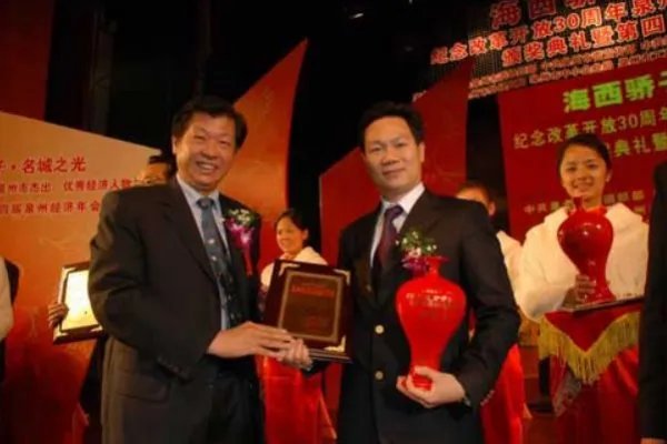 经商不易,施能坑如何能脱颖而出?
