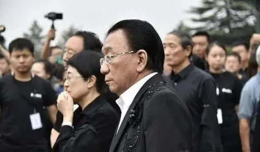 侯耀华被曝仅为河南捐款30元,事情的真相是什么?