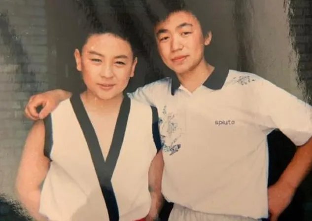 王宝强曝光马蓉婚内出轨带走儿子，如今儿女境遇怎样了？