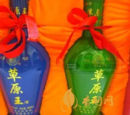 白酒上面的盖子是什么 白酒瓶盖是什么塑料?