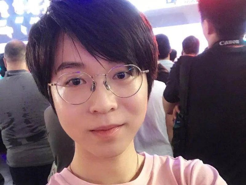 学历造假,侵权违约:农药人气主播“嗨氏”背后的故事