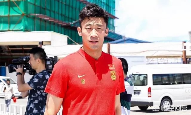 国足门将张鹭酒驾被刑拘了，他会被国足开除么？