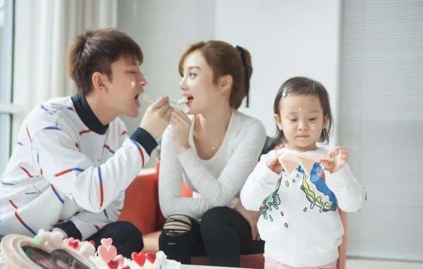 为什么说贾乃亮和李小璐复婚的可能性很大?