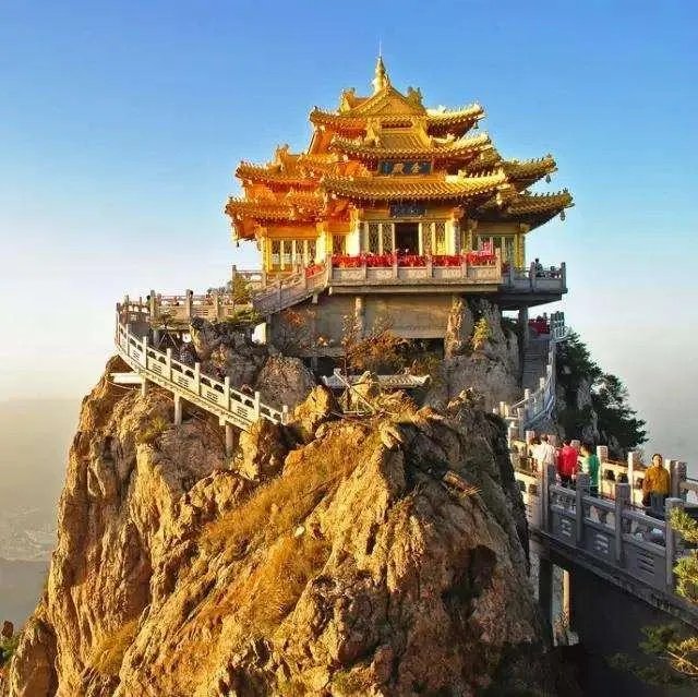 历史上的武当山金顶究竟是什么做的?有什么来历?