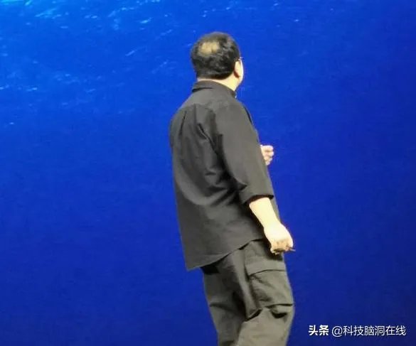 罗永浩秃顶的原因是什么?