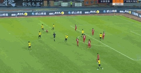 恒大2-3遭亚泰逆转,张琳梵回传失误,乌龙助攻亚泰绝杀,如何评价这场比赛?