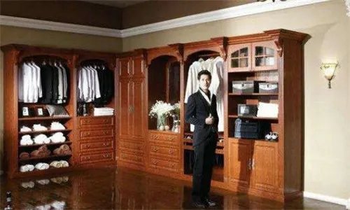 广东整体衣柜招商加盟前景如何 广东整体衣柜品牌推荐