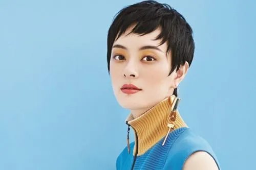 海清片场拍戏三助理贴身伺候,为什么孙俪却总是自己动手做事情?