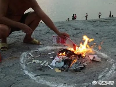 民间说:“最怕端午节水,不怕七月半鬼”到底是什么意思?
