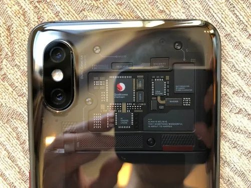 三个版本的小米8发布:到底哪个最值得购买?