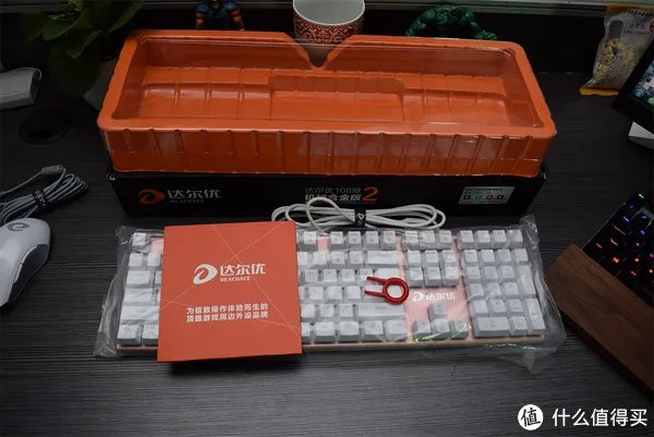 送女友的玫瑰金键盘 — 达尔优 108键 机械点彩版 背光机械键盘 开箱