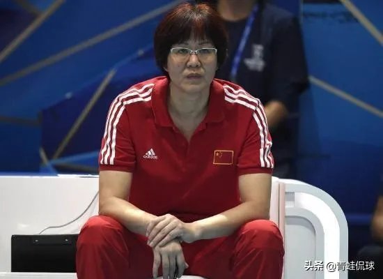 东京奥运前女排三大赛事全部取消，郎平回应颇含深意，她都说了些什么？会选择续约吗？