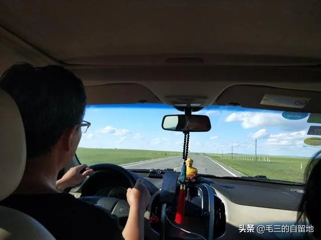 八月初去草原天路穿什么衣服?