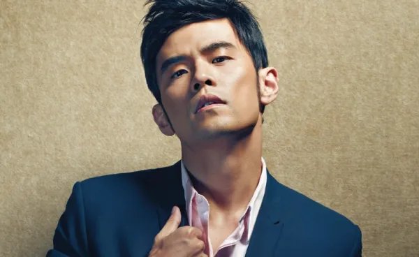 同为道歉,为何周杰伦能获央视正面点评,曾轶可却被取消演出呢