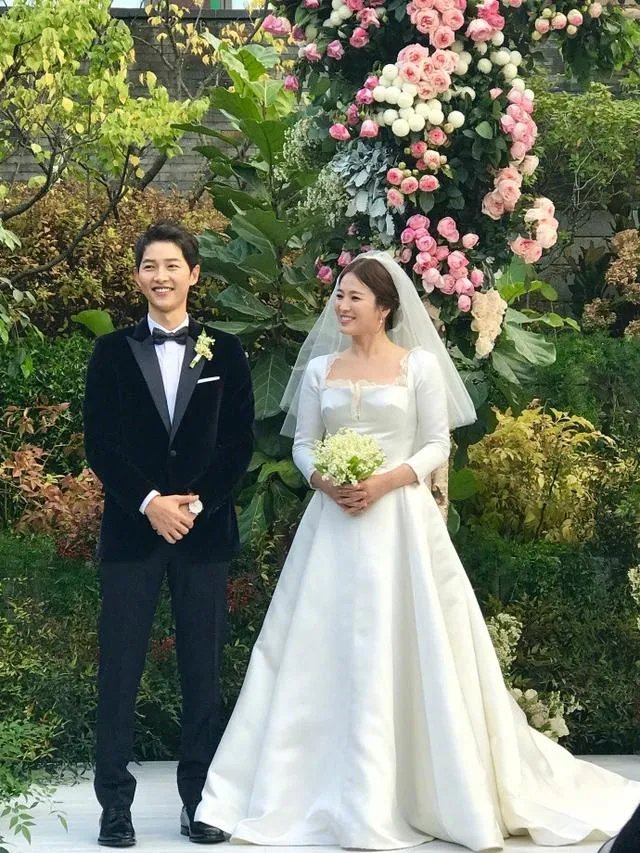 宋慧乔宋仲基结婚为什么请章子怡？