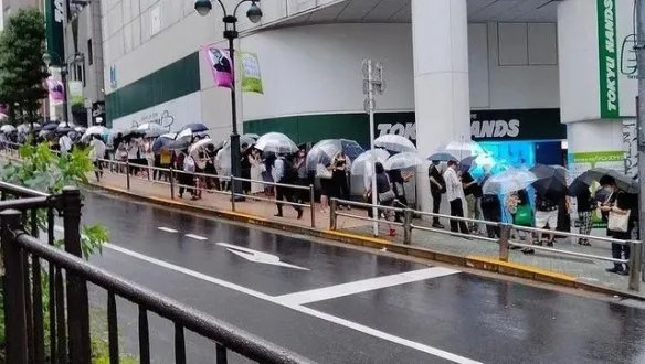 被誉为最强人造人的深田咏美,已经参透了网红真谛?