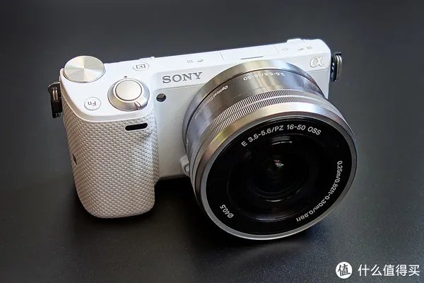 卡片or微单?Sony 索尼 RX100 一代开箱与 NEX-5T 简单对比