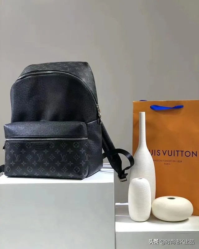 Loewe和lv从质量,价格,逼格上谁更胜一筹啊?
