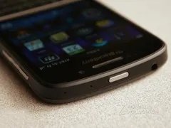 敢比S4卖的还贵 黑莓Q10连续报出新高价