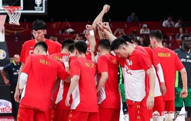 球场上阿联从来不怵美国队,这也是他身上独有的精气神,但为何有人说他不能成为主流力量呢?