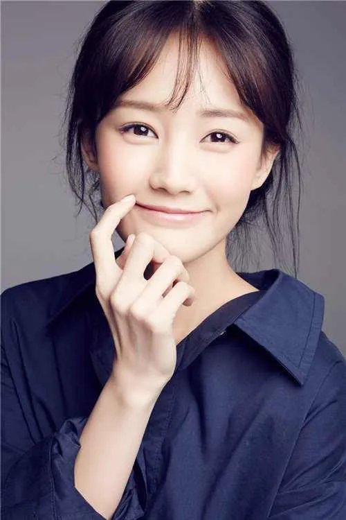 于正为什么捧李一桐 深扒李一桐后面的大佬 李一桐真正的老公是谁