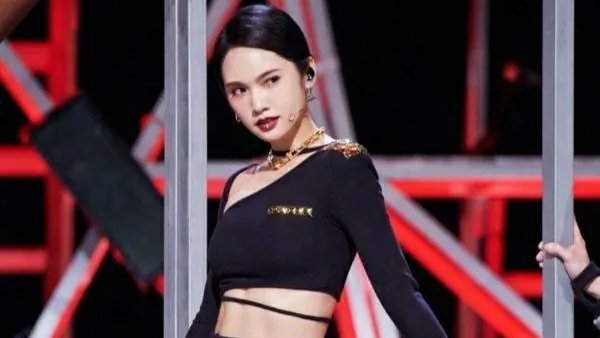 杨丞琳回应有工作才回内地,你接受她的说法吗?