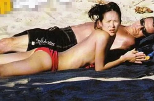 章子怡不雅照片全集曝光 与富商男友沙滩调情露点