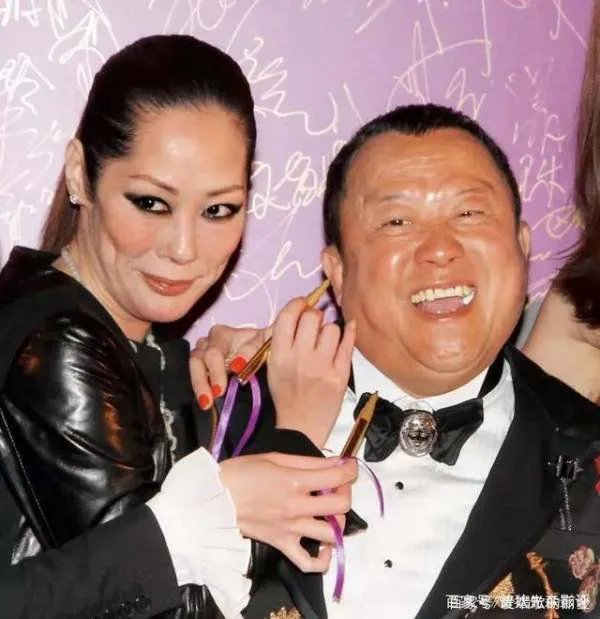 关淑怡宣布再度退出娱乐圈，她的失败与光芒。你这么看？