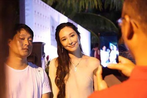 有望转正的吴佩慈为什么不做自己的豪门?