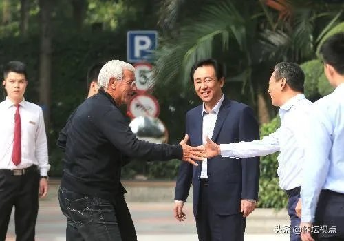 “恒大拿再多冠军有啥用?中国足球也上不去啊”!恒大在这时候出现是走了好运还是霉运?