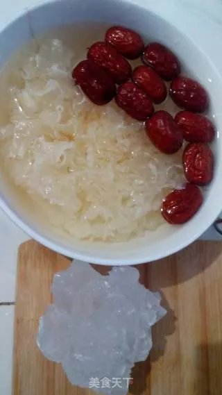 银耳红枣汤