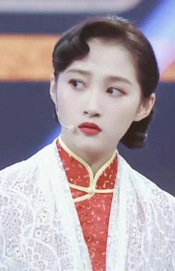 关晓彤穿旗袍好看吗?
