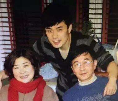 陈赫是陈凯歌的侄子,他有着怎样显赫的家世?
