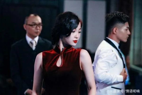 虞书欣被蔡徐坤吐槽做作,是如何变身真名媛的?