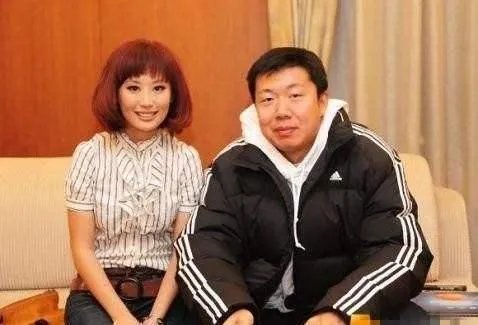 王治郅妻子照片?