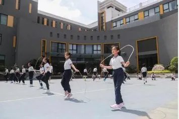 鼓励中小学每天开设一节体育课,为什么中小学对体育课不重视?