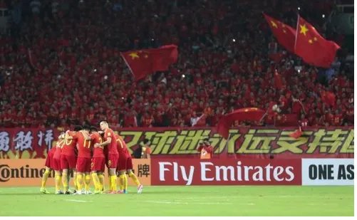 国足战卡塔尔首发仍由恒大帮领衔是真的吗？
