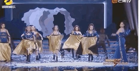为什么说万茜是《乘风破浪的姐姐》里的皇族?