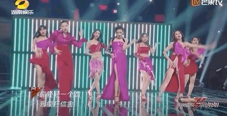 为什么说万茜是《乘风破浪的姐姐》里的皇族?