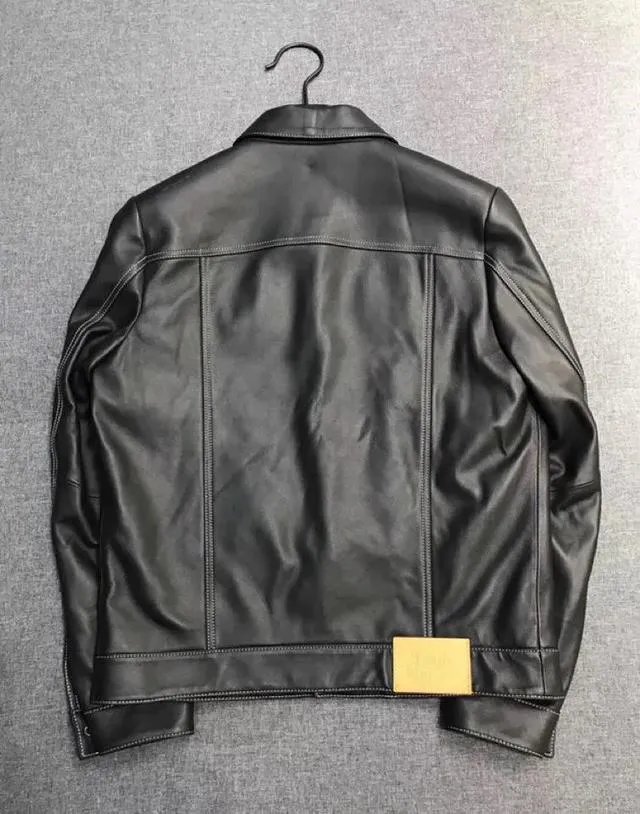 Loewe和lv从质量,价格,逼格上谁更胜一筹啊?