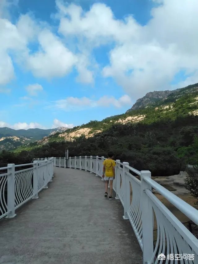 每年全国各地频发森林火灾，难道没有一种有效的办法能快速灭火或者阻止火势蔓延吗？