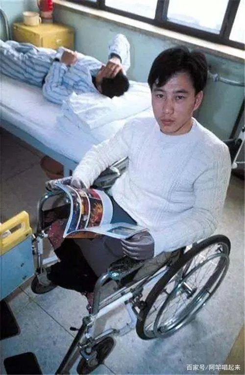 那个捡到不明“铁链”,丢掉双腿左臂被折磨20年的宋学文,怎样了?