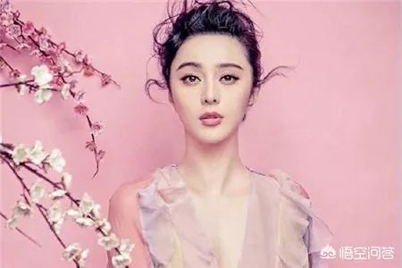 有哪些明星的机场素颜照其实是“伪素颜”?怎么做到的?